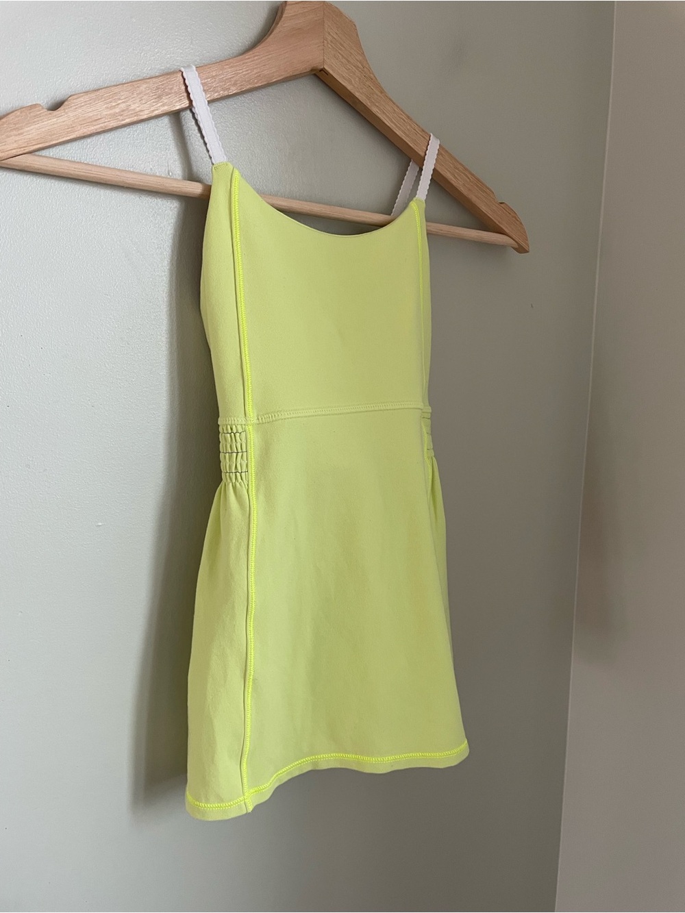 Ivivva Athletica By Lululemon Smocked Active Tank Top Size 8 Yellow Dance Kids - Picture 2 of 7